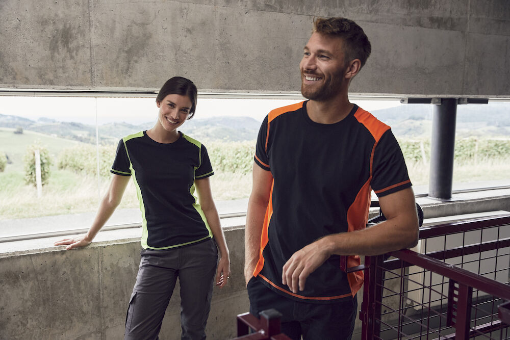 Textiltransfer, DTF-Transfer, magic-prints-textilveredelung-Arbeitskleidung Firmenkleidung Workwear sportbekleidung-t-shirt-hoodies-bedrucken sublimation-dtf-druck-sublimation-kleidungsedign-illustrationen-bedrucken individell gestalten